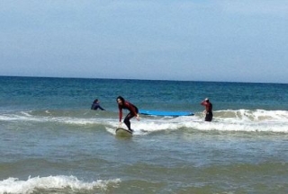 Aprender a surfear cerca de la cuenca de Arcachon 
